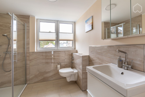 Bright, modern apartment with daylight bathroom and balcony in Aachen - Gallery - 15