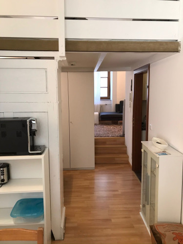 In 2021 renovated flat in a historical buildung, conveniently located