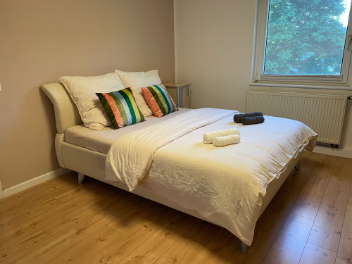 Bright 2BR Flat Near Cologne | Registration | Long-Term Ready - Gallery - 25