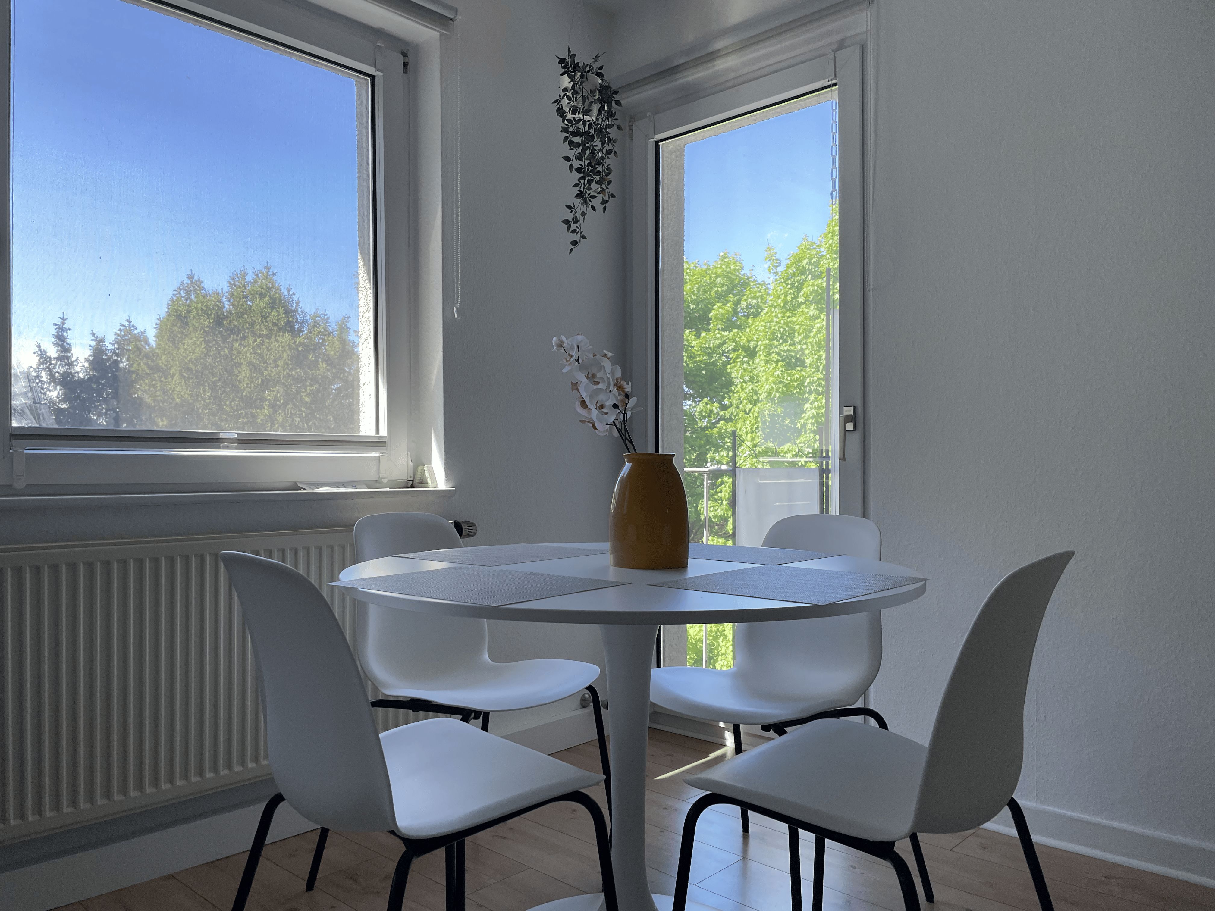 Bright 2BR Flat Near Cologne | Registration | Long-Term Ready - 14
