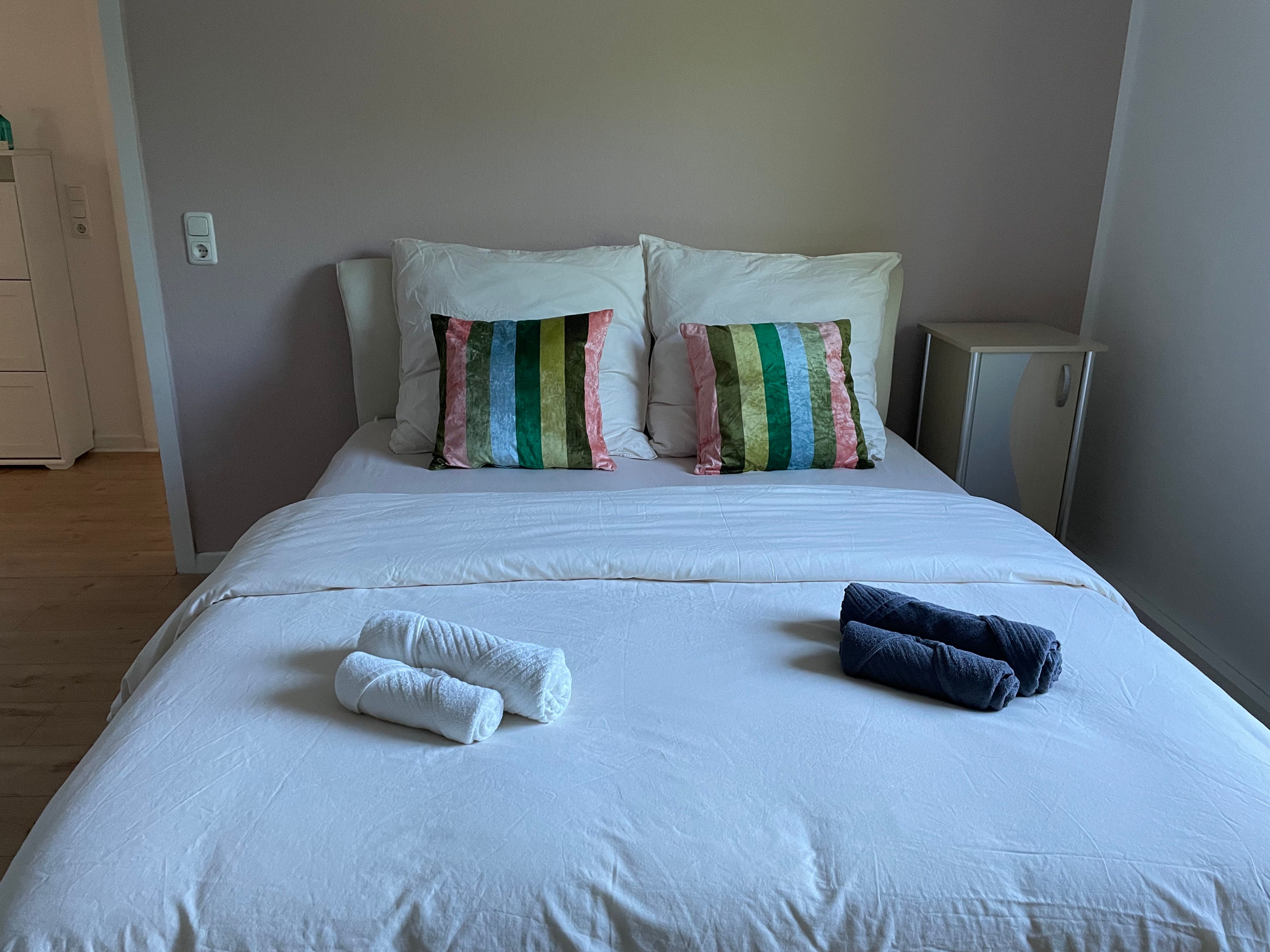 Bright 2BR Flat Near Cologne | Registration | Long-Term Ready - 38