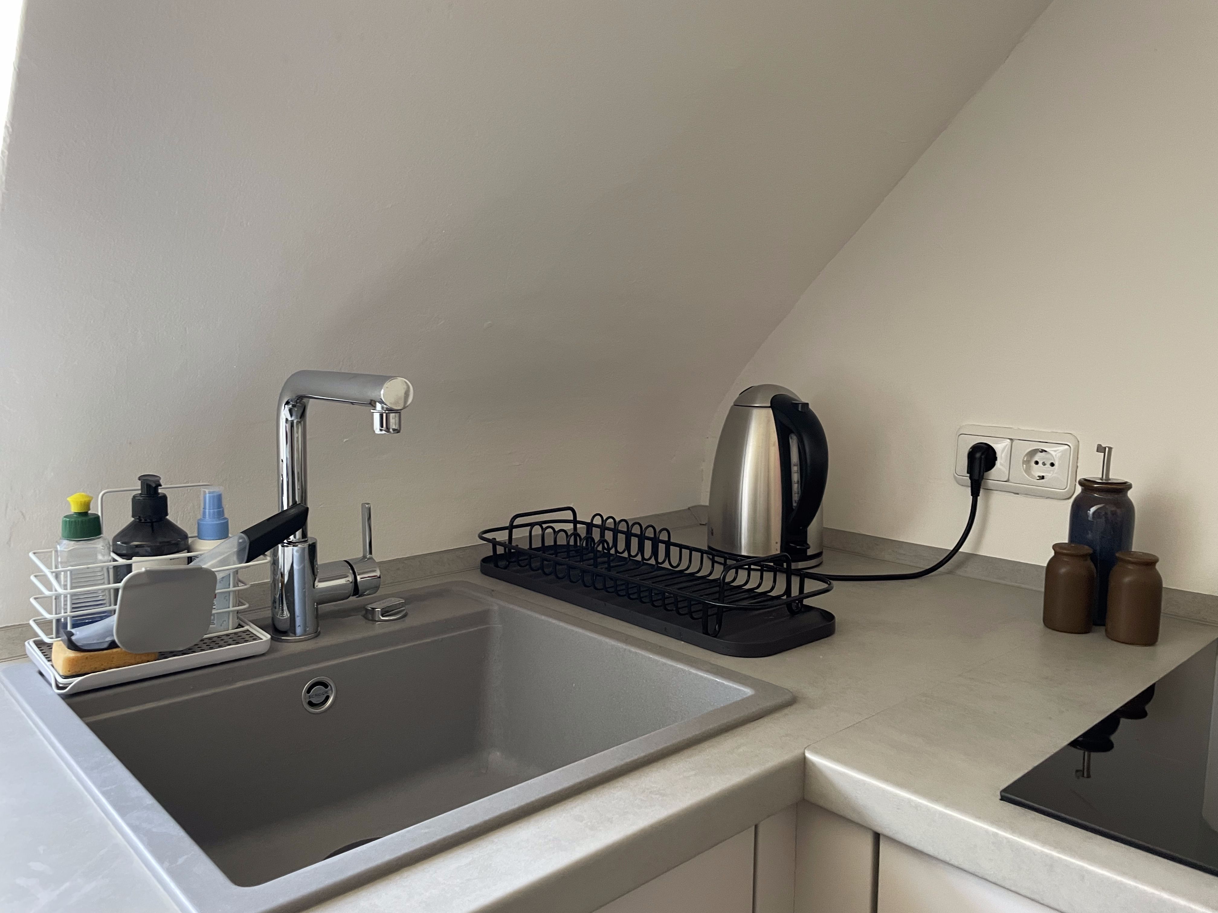 Bright 2BR Flat Near Cologne | Registration | Long-Term Ready - 22