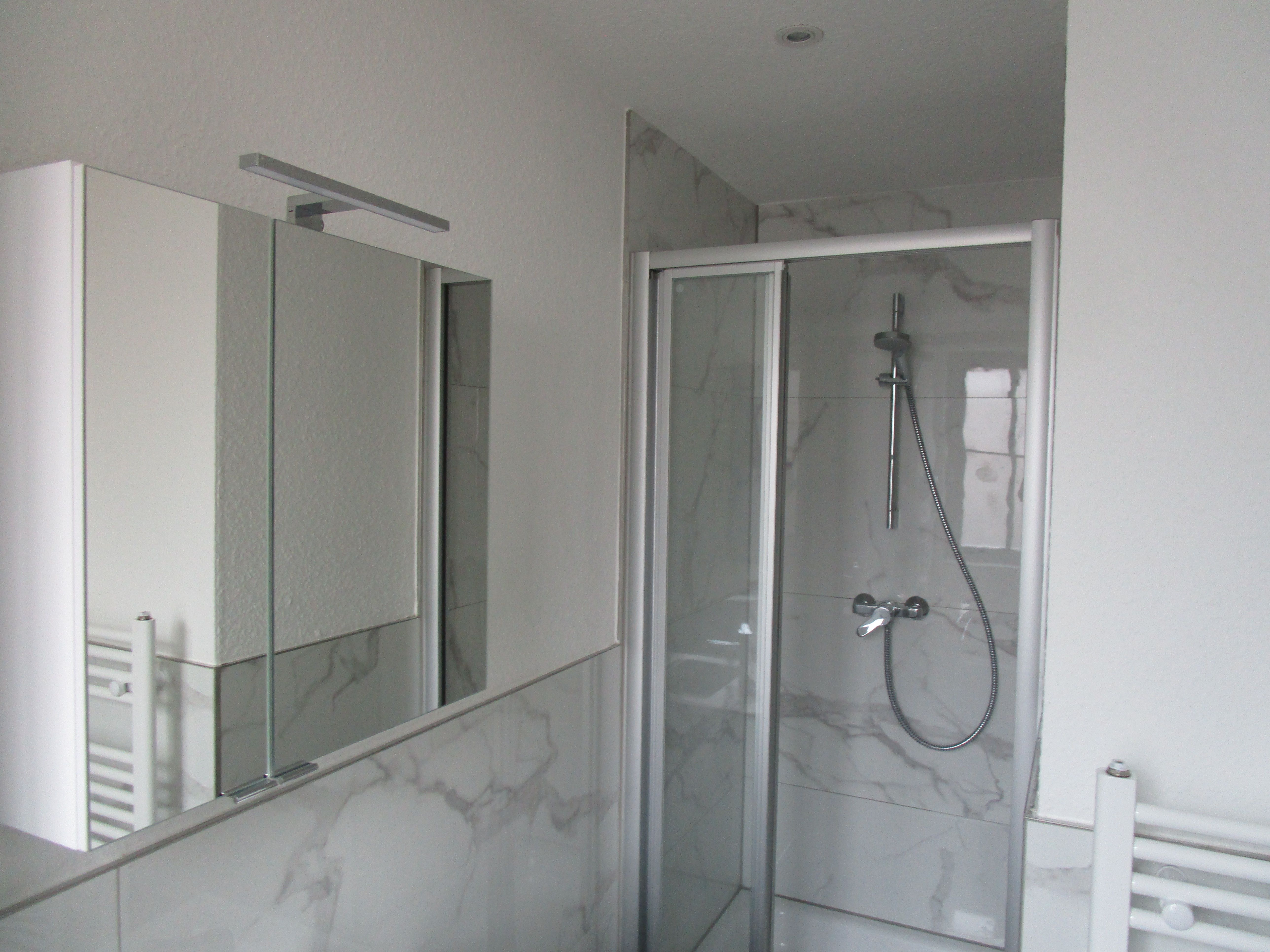 Neat & Perfect Apartment In Hannover - 1