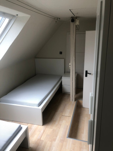 Vollständig möblierte 3-Zimmer-Wohnung mit Balkon