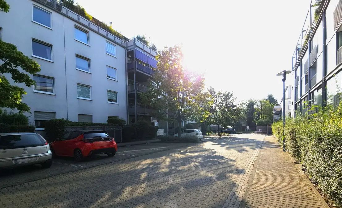 Moderne 2-Zimmer-Wohnung Mit Terrasse, Garten Und Tiefgaragenstellplatz In Hürth-Efferen - 14