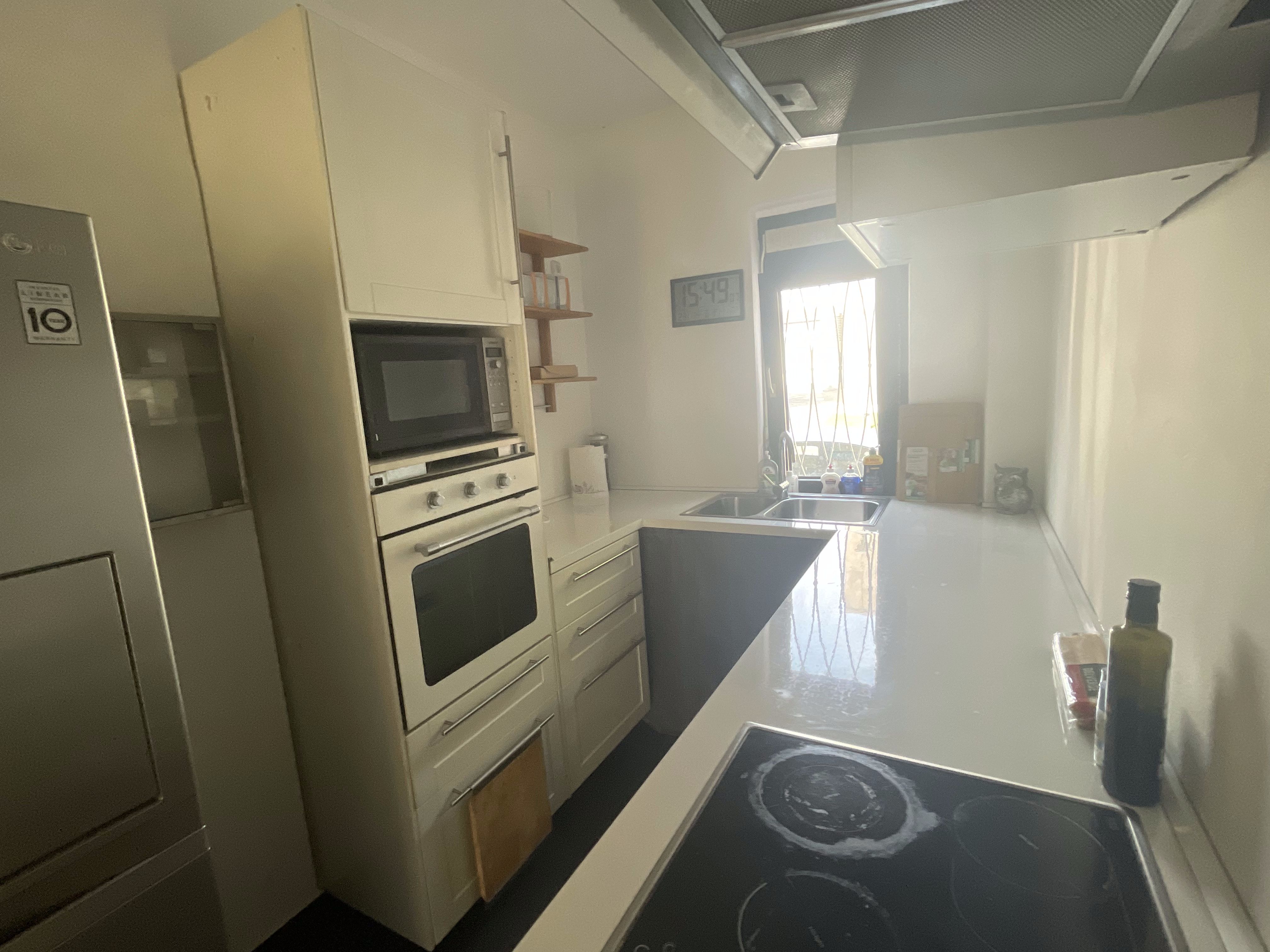 Great & Lovingly Furnished Apartment - 100sqm - In The Heart Of The City - 10