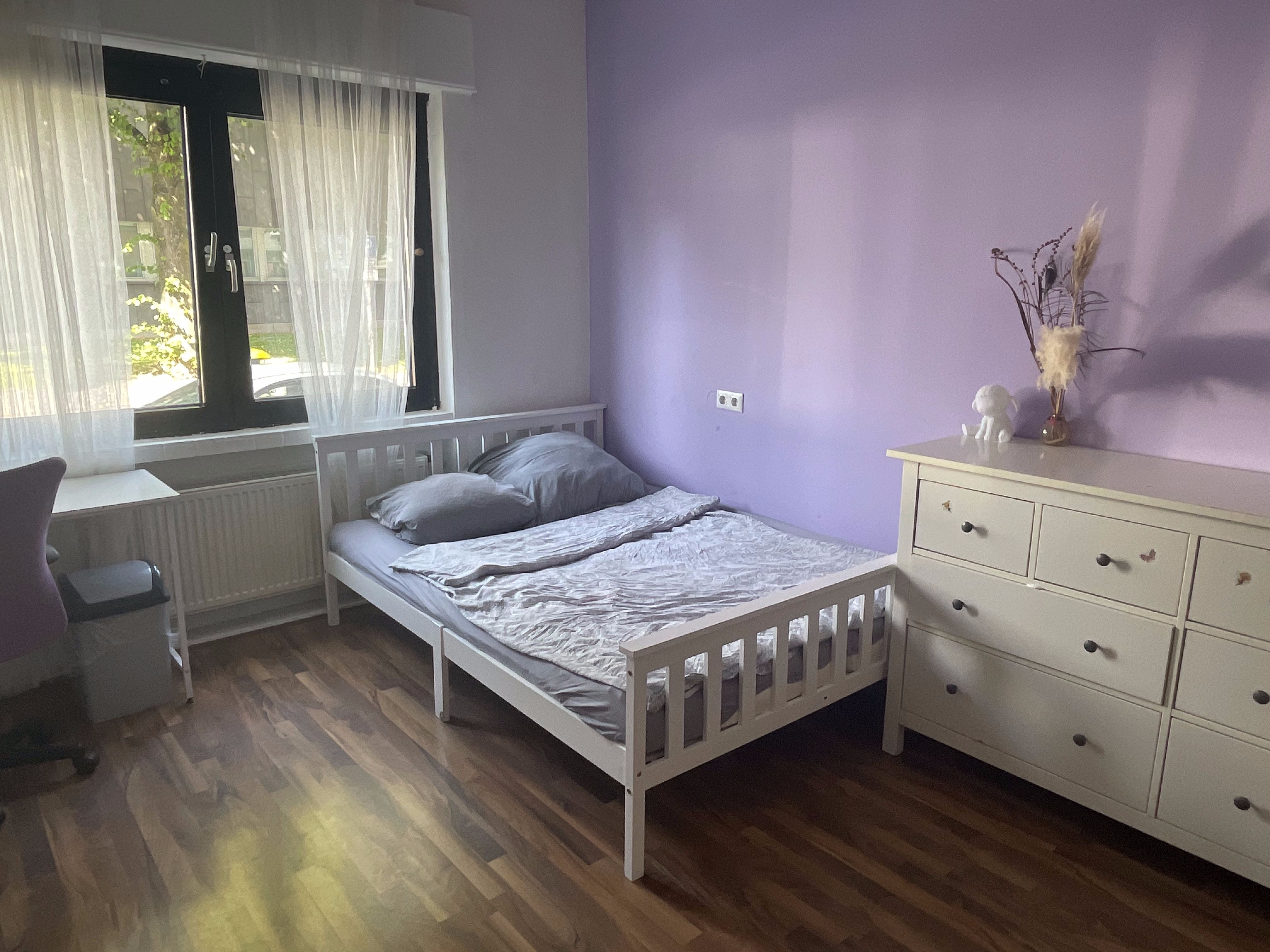 Great & Lovingly Furnished Apartment - 100sqm - In The Heart Of The City - 42
