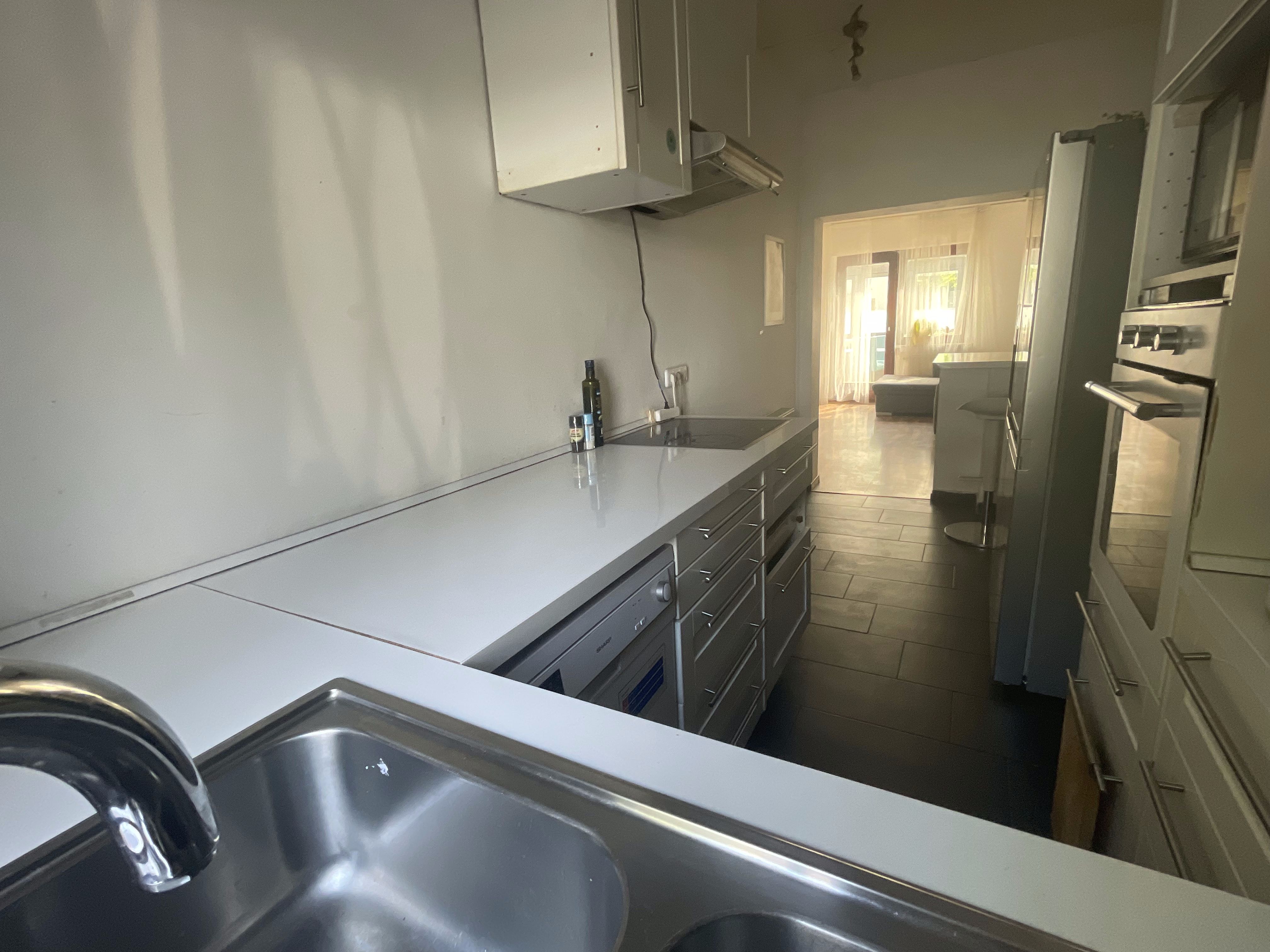 Great & Lovingly Furnished Apartment - 100sqm - In The Heart Of The City - 12