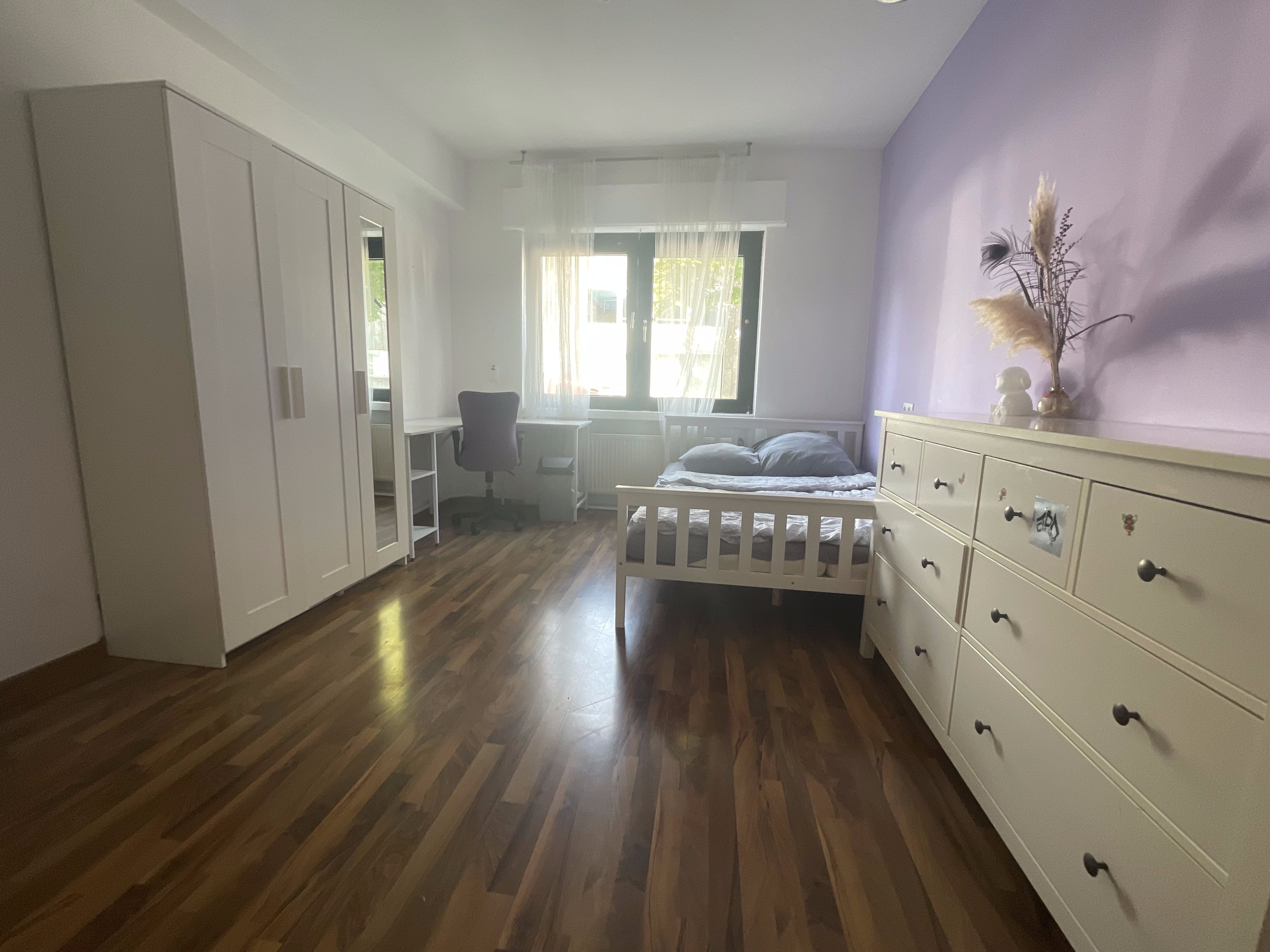 Great & Lovingly Furnished Apartment - 100sqm - In The Heart Of The City - 41