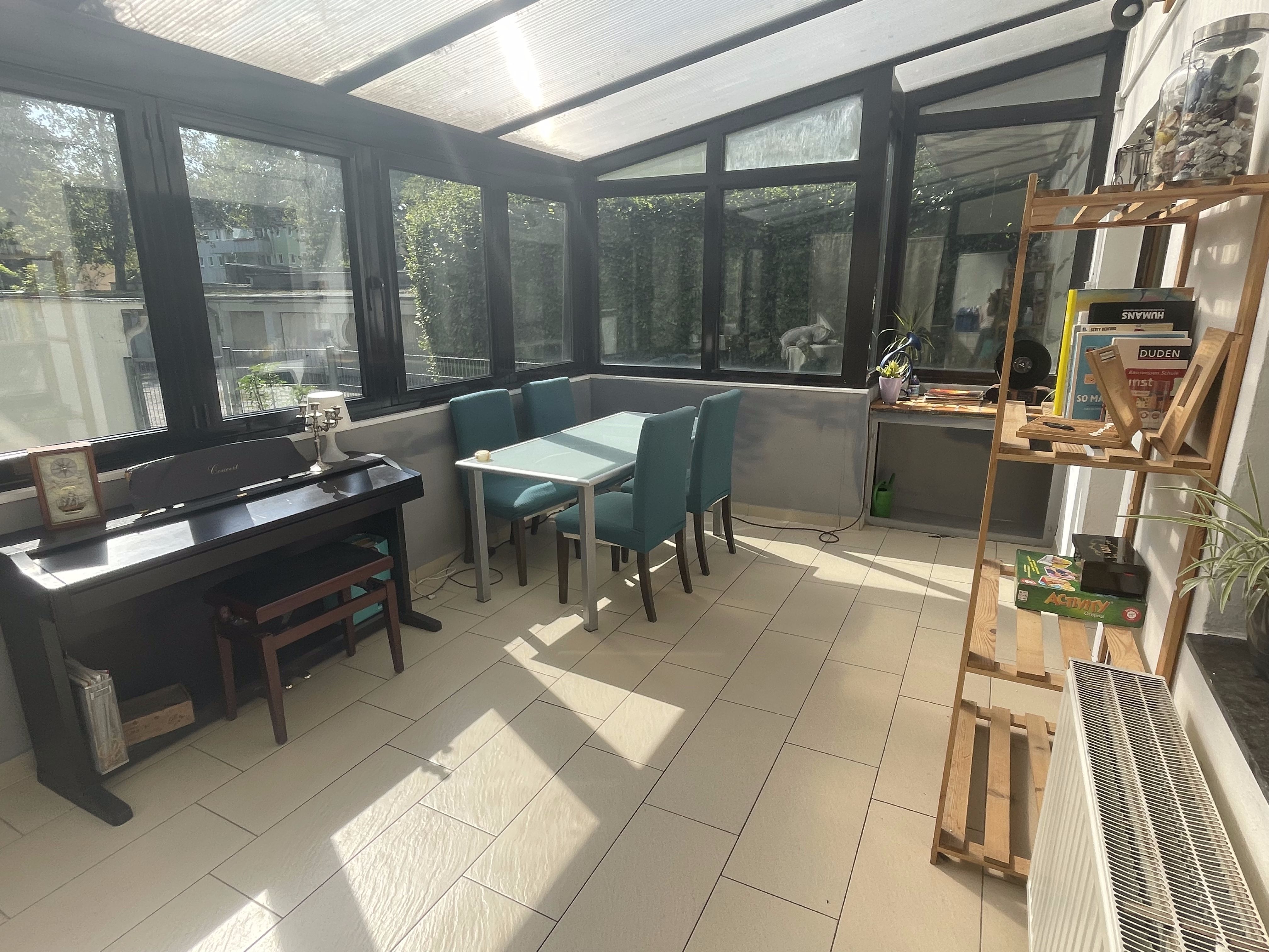 Great & Lovingly Furnished Apartment - 100sqm - In The Heart Of The City - 31
