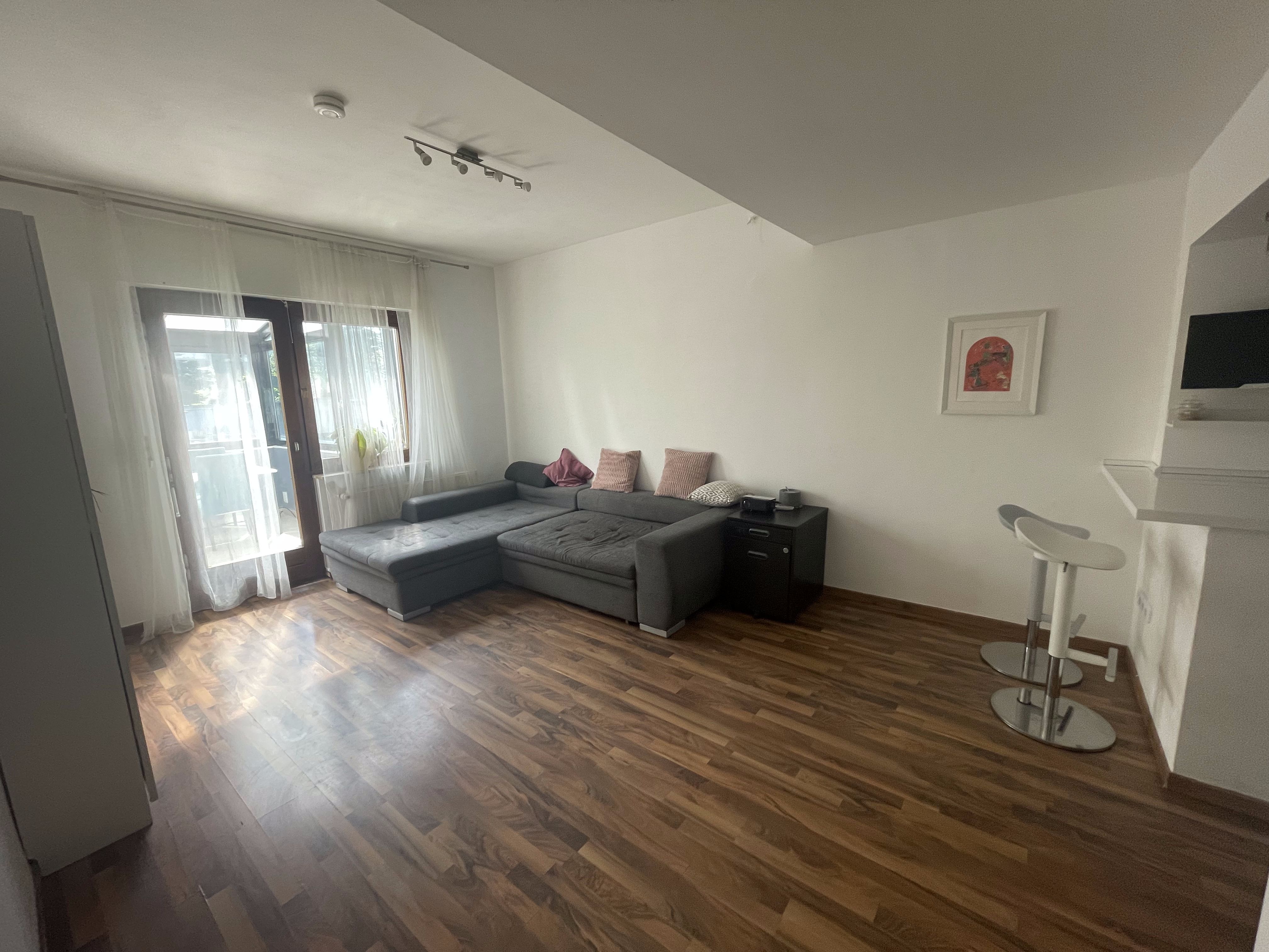 Great & Lovingly Furnished Apartment - 100sqm - In The Heart Of The City - 18