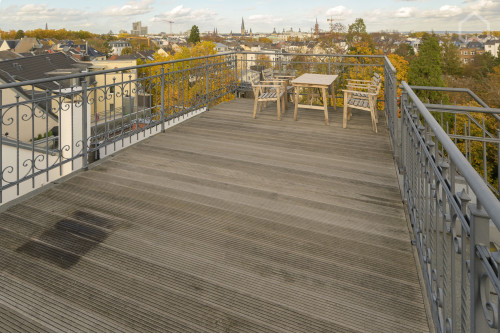 Stylish studio with the highest roof terrace in Bonn's Südstadt +++ right on the university campus