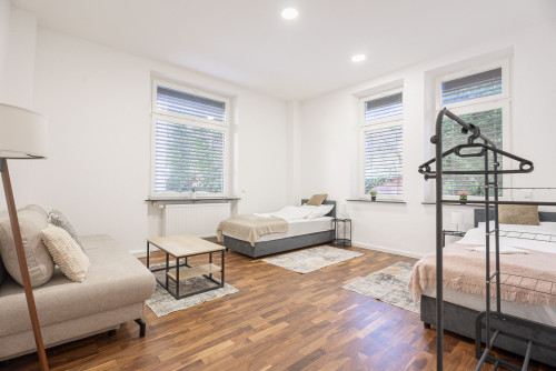 Furnished, modern, and compact four-room apartment - Gallery - 10