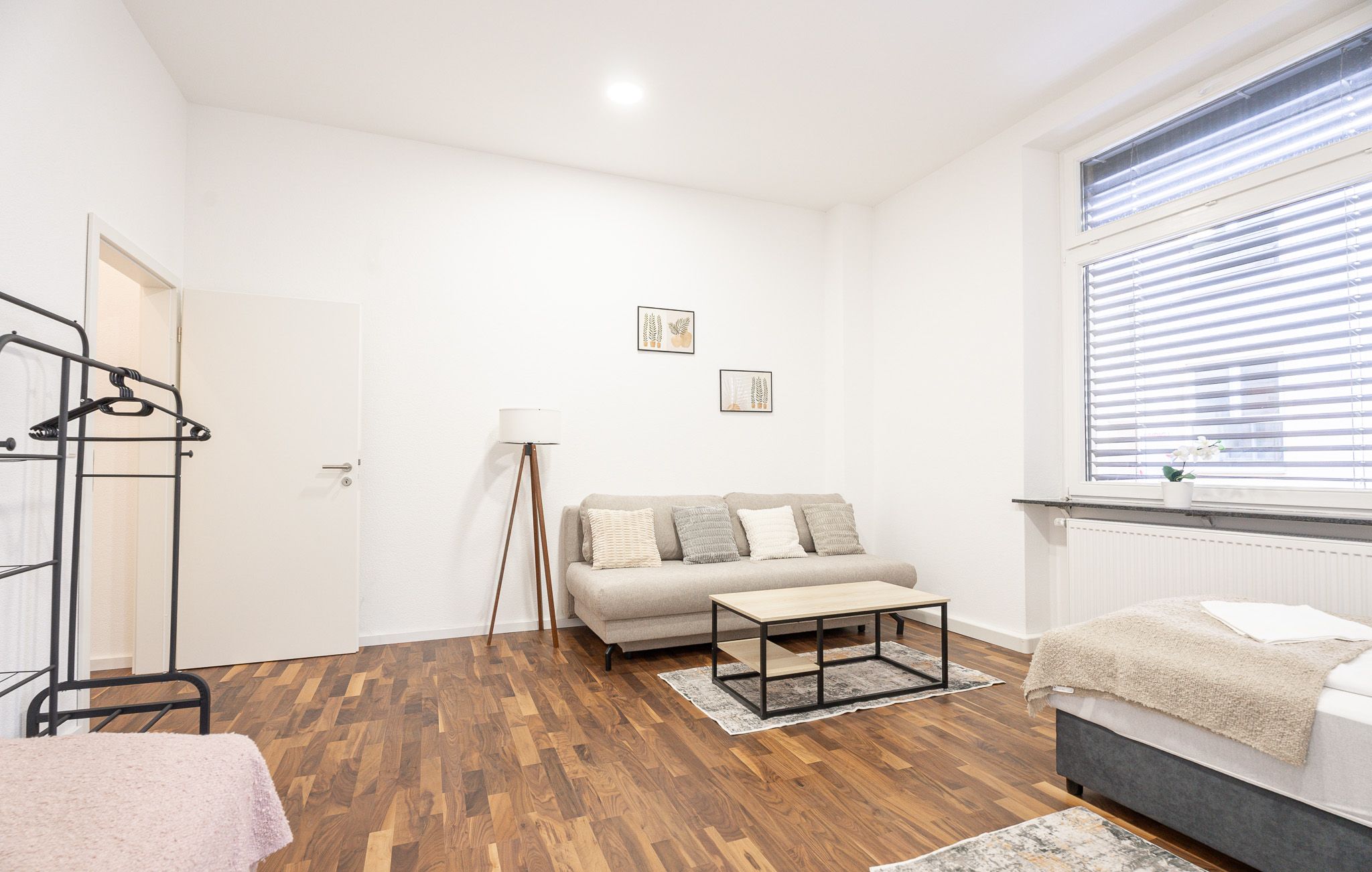 Furnished, Modern, And Compact Four-Room Apartment - 7