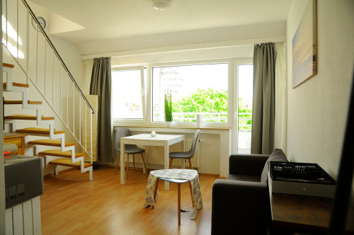 Great maisonette apartment with balcony over 2 floors