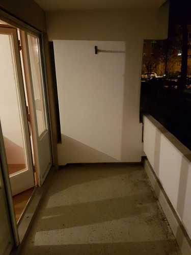 136738776120251004060240PM