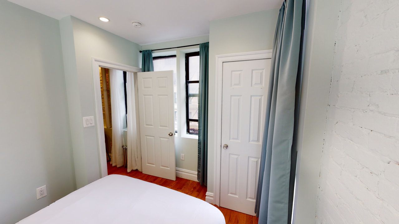#494: East Village - 1 Bedroom (Queen) - #494: East Village - Gallery - 6