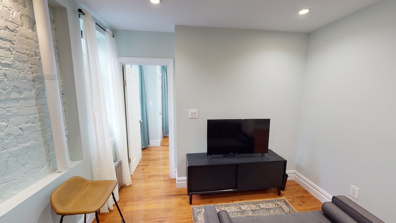 #494: East Village - 1 Bedroom (Queen) - #494: East Village - Gallery - 12