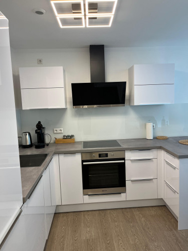 Bright & Modern 2-Room Apartment with Terrace - Gallery - 13