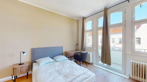 Inviting double bedroom in Neukölln