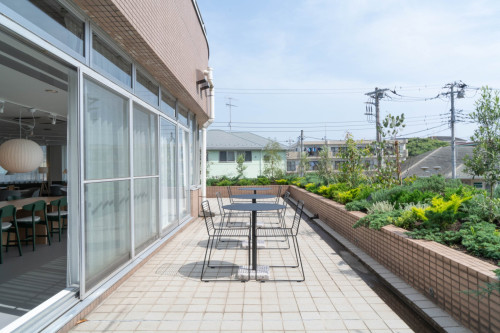 Stylish Coliving Residence with Sauna and Shared Kitchen in Vibrant Yokohama