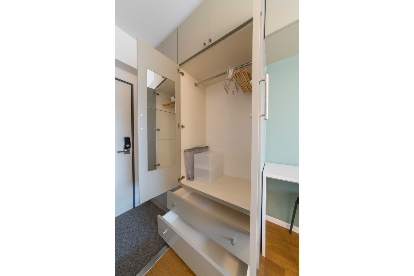 Bed In A 1-Bed Gender Separated Room - Stylish Coliving Residence with Sauna and Shared Kitchen in Vibrant Yokohama - Gallery - 49