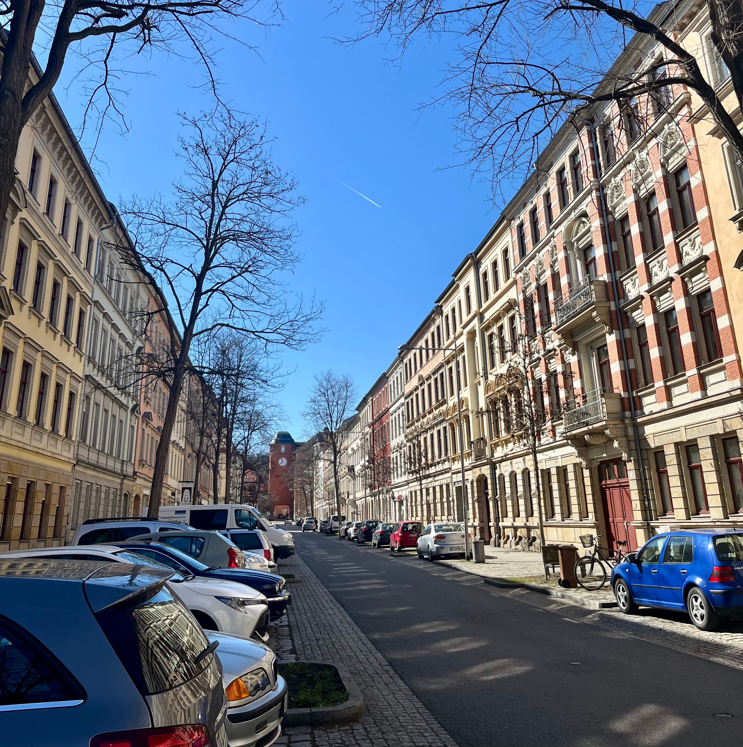 2BR Light Filled Apartment In Historic Neigborhood Near University And Center - 2