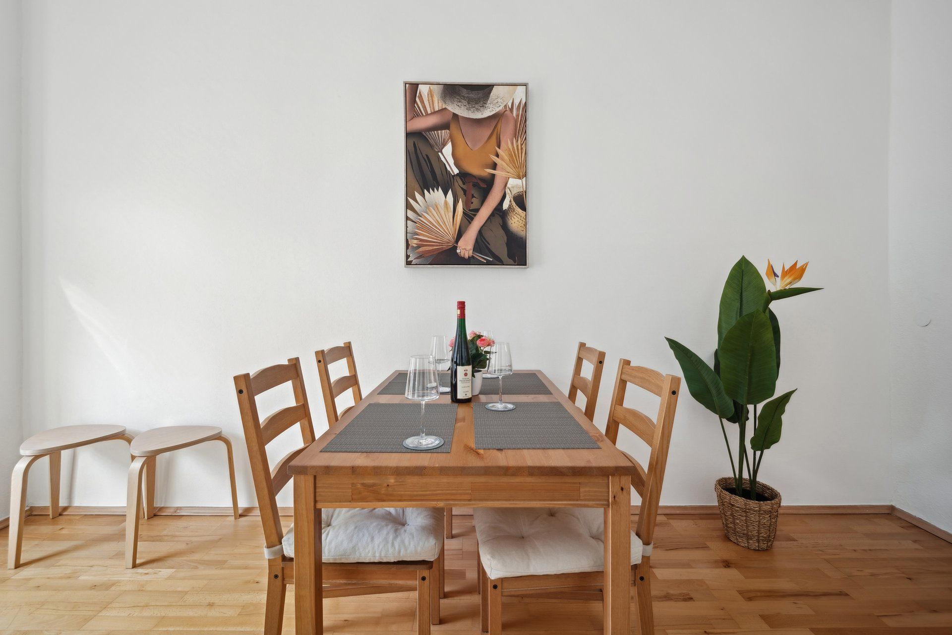 2BR Light Filled Apartment In Historic Neigborhood Near University And Center - 15