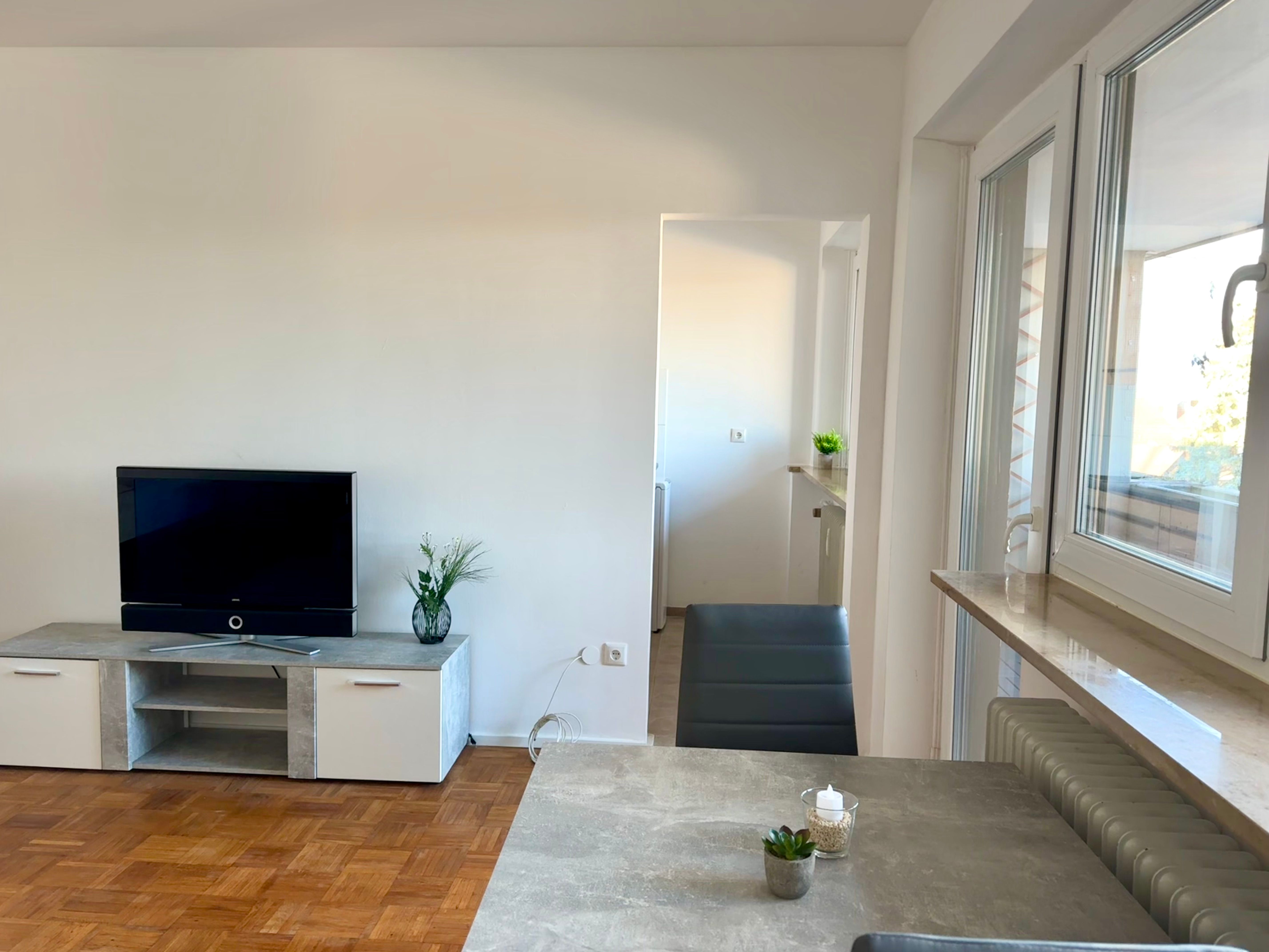 Amazing And Charming Suite In Augsburg - 7