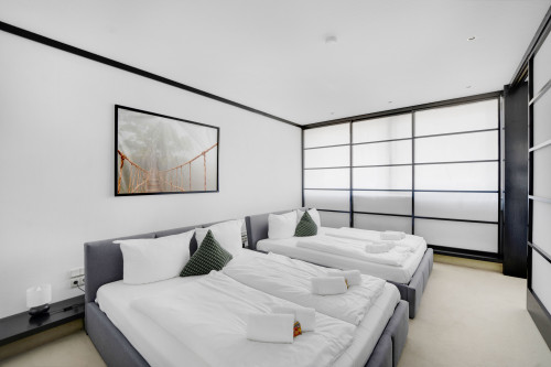 Penthouse 232QM with Whirlpool 12 Person - Gallery - 23