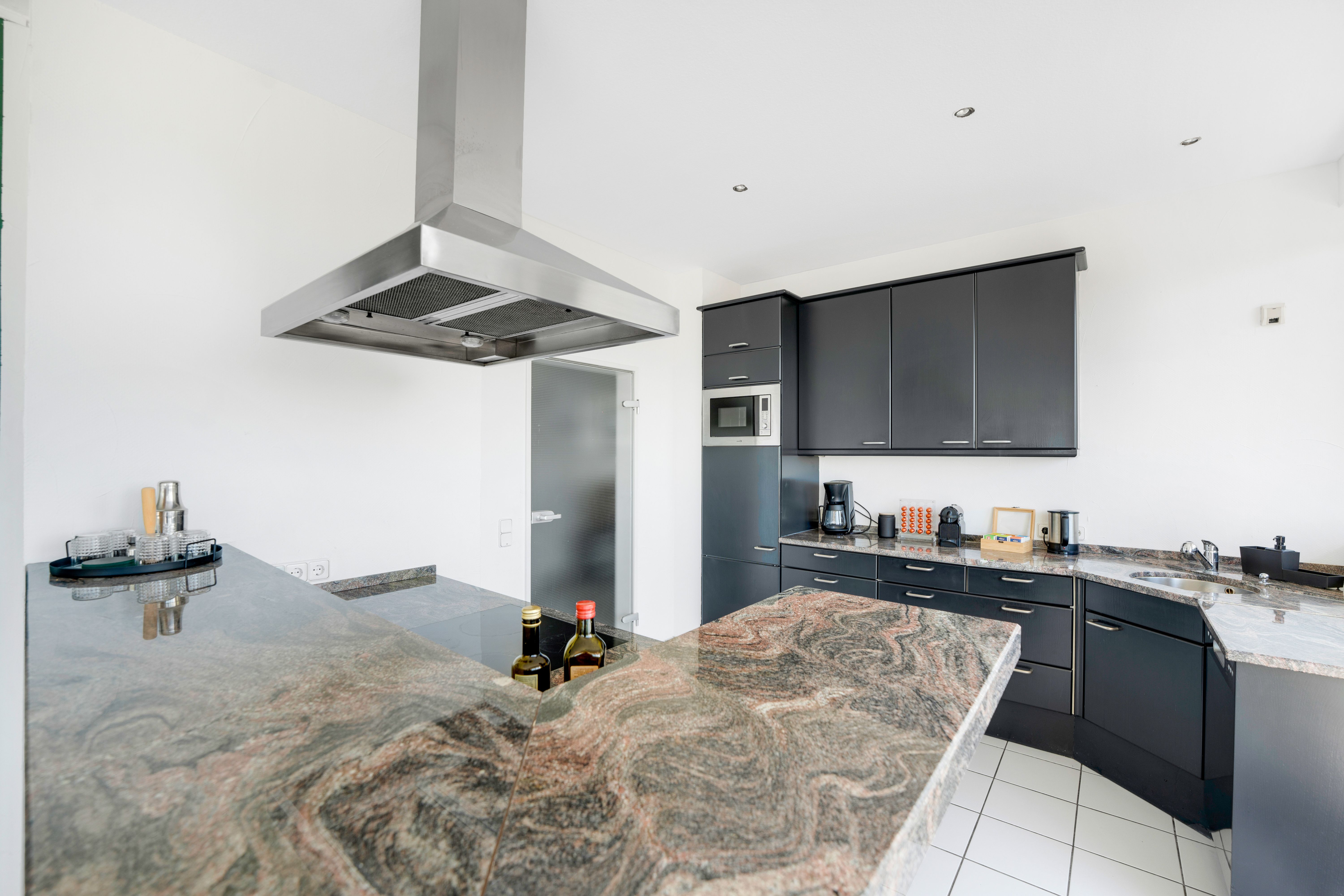 Penthouse 232QM With Whirlpool 12 Person - 7
