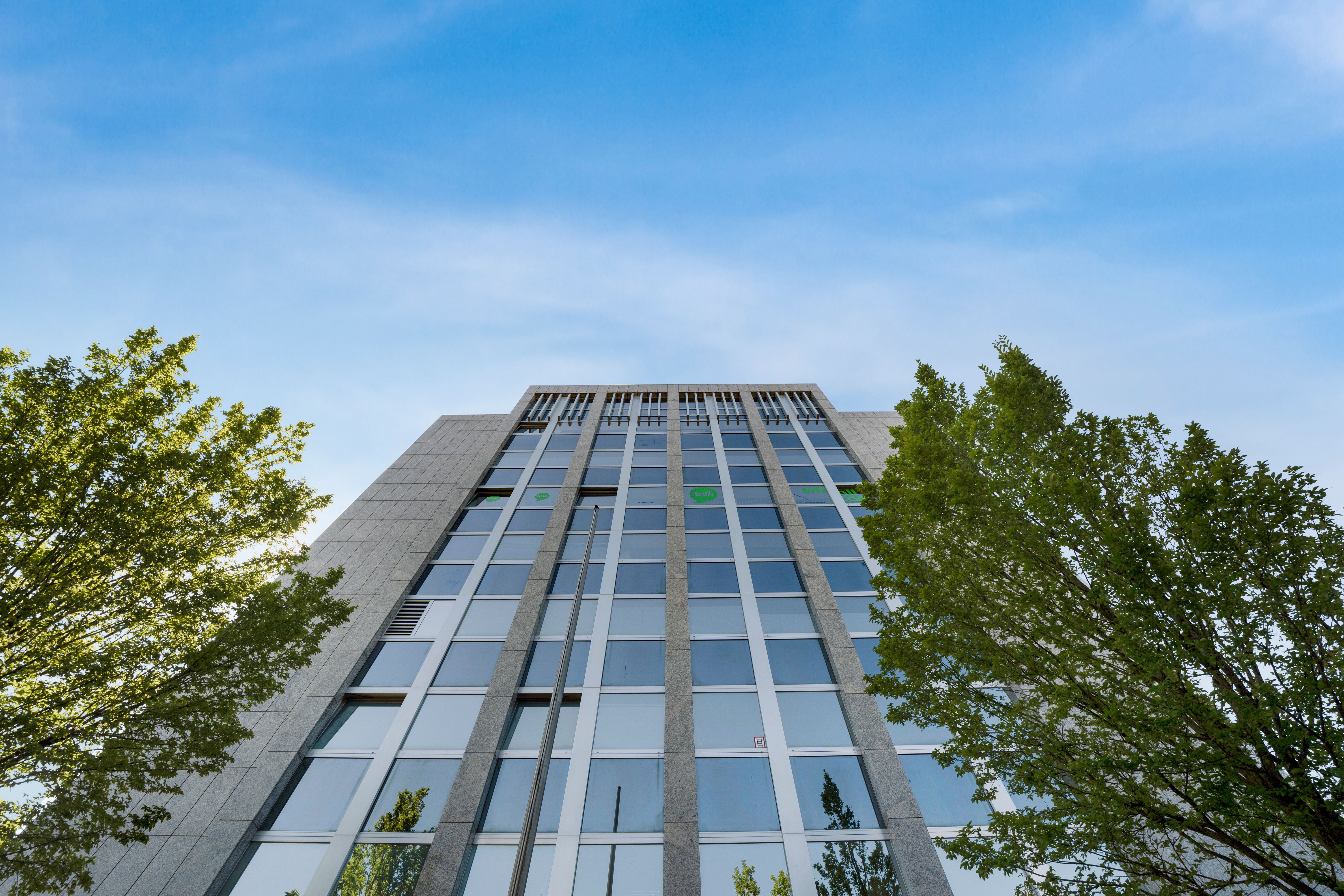 Penthouse 232QM With Whirlpool 12 Person - 19