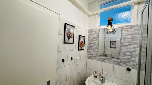 Spacious furnished 3-room apartment in a central location - ideal for long-term stay for up to 6 people - Gallery - 15