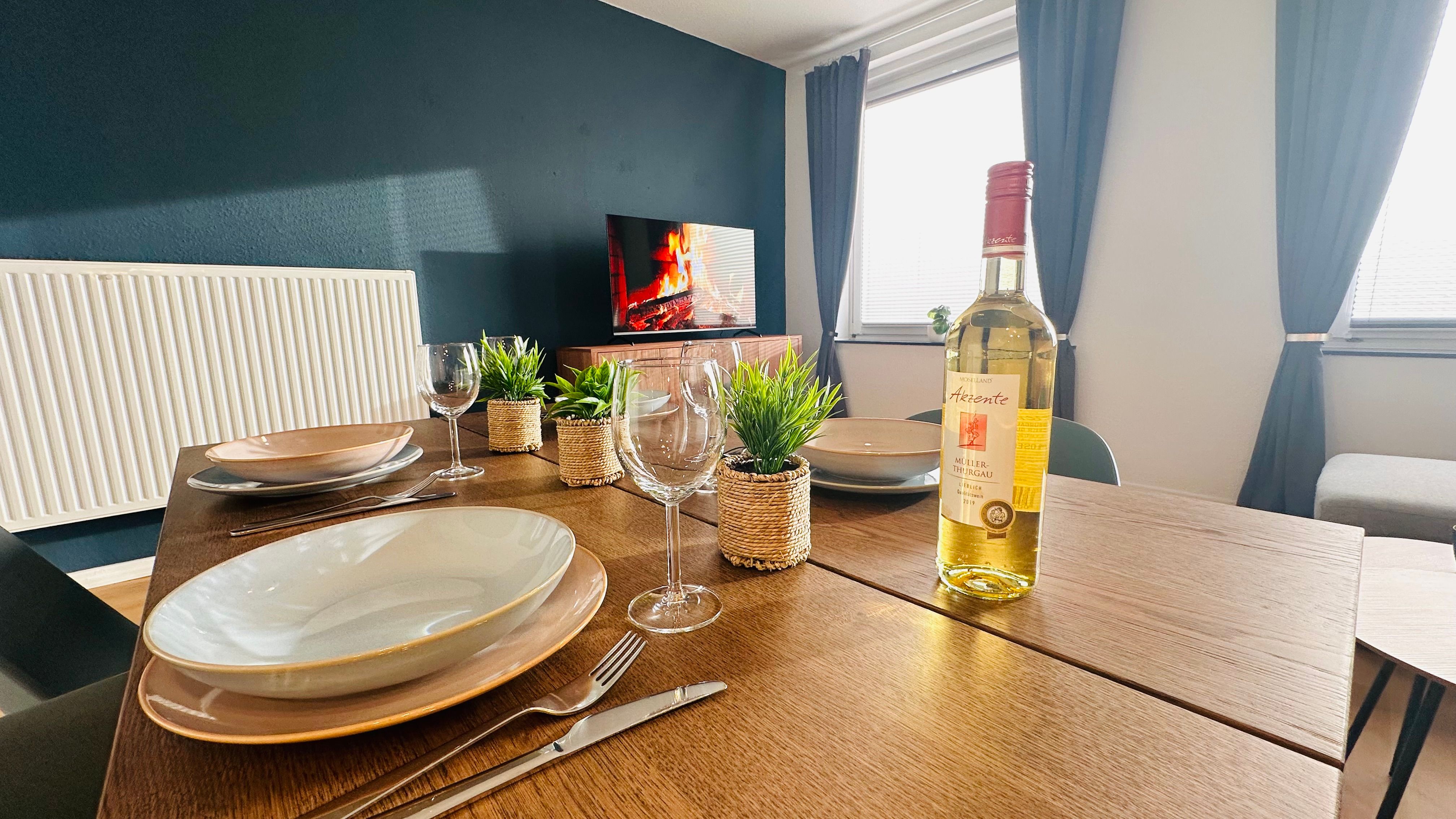 Spacious Furnished 3-Room Apartment In A Central Location - Ideal For Long-Term Stay For Up To 6 Peo - 5