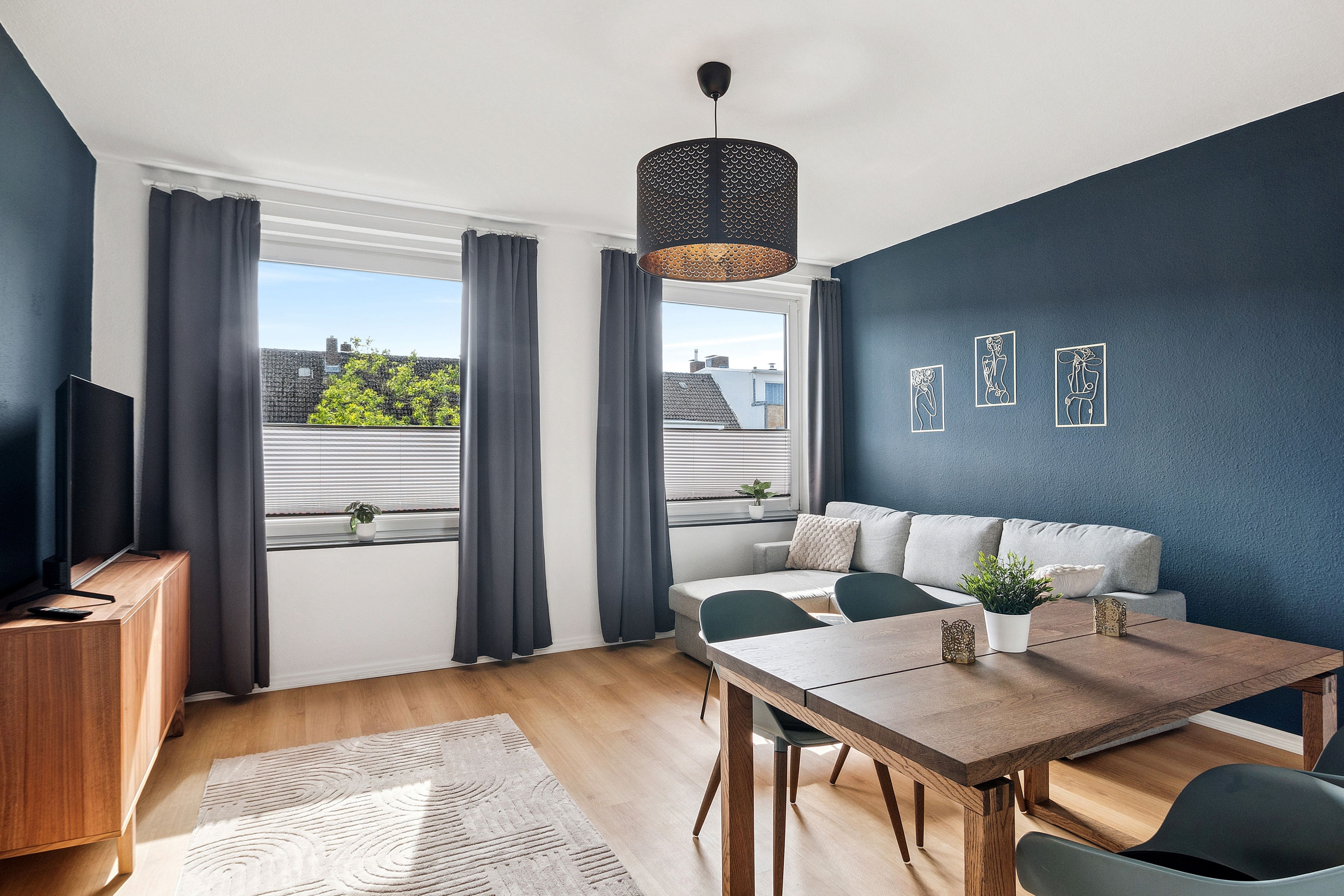 Spacious Furnished 3-Room Apartment In A Central Location - Ideal For Long-Term Stay For Up To 6 Peo - 8