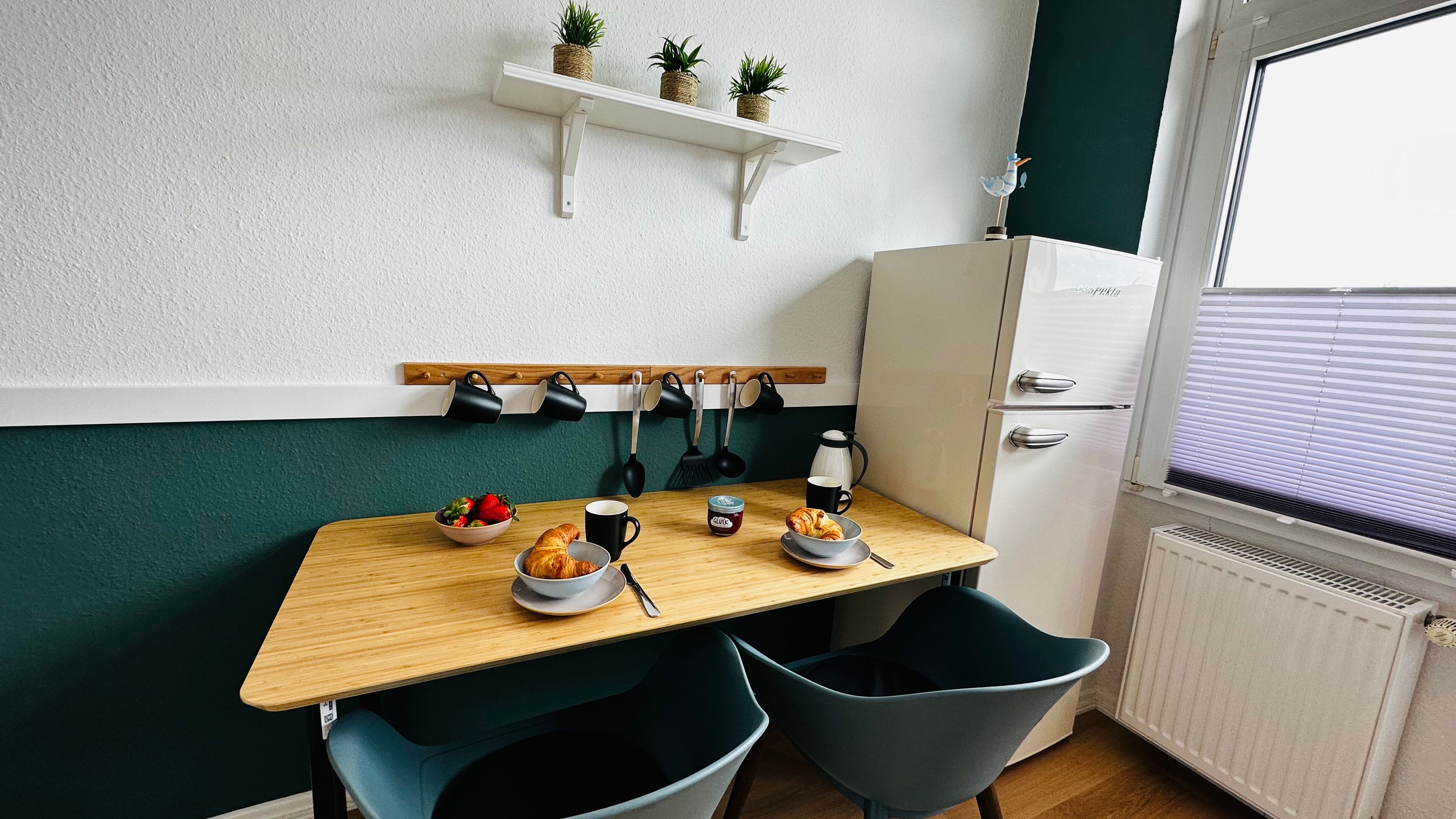 Spacious Furnished 3-Room Apartment In A Central Location - Ideal For Long-Term Stay For Up To 6 Peo - 14