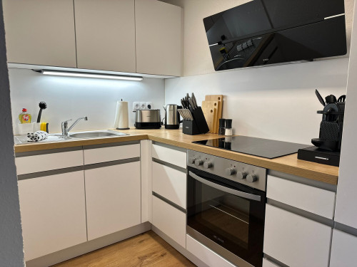 Wohnung Balkon Einbauküche Stellplatz Keller