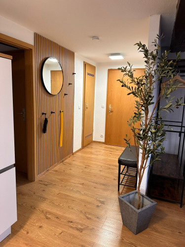 Wohnung Balkon Einbauküche Stellplatz Keller