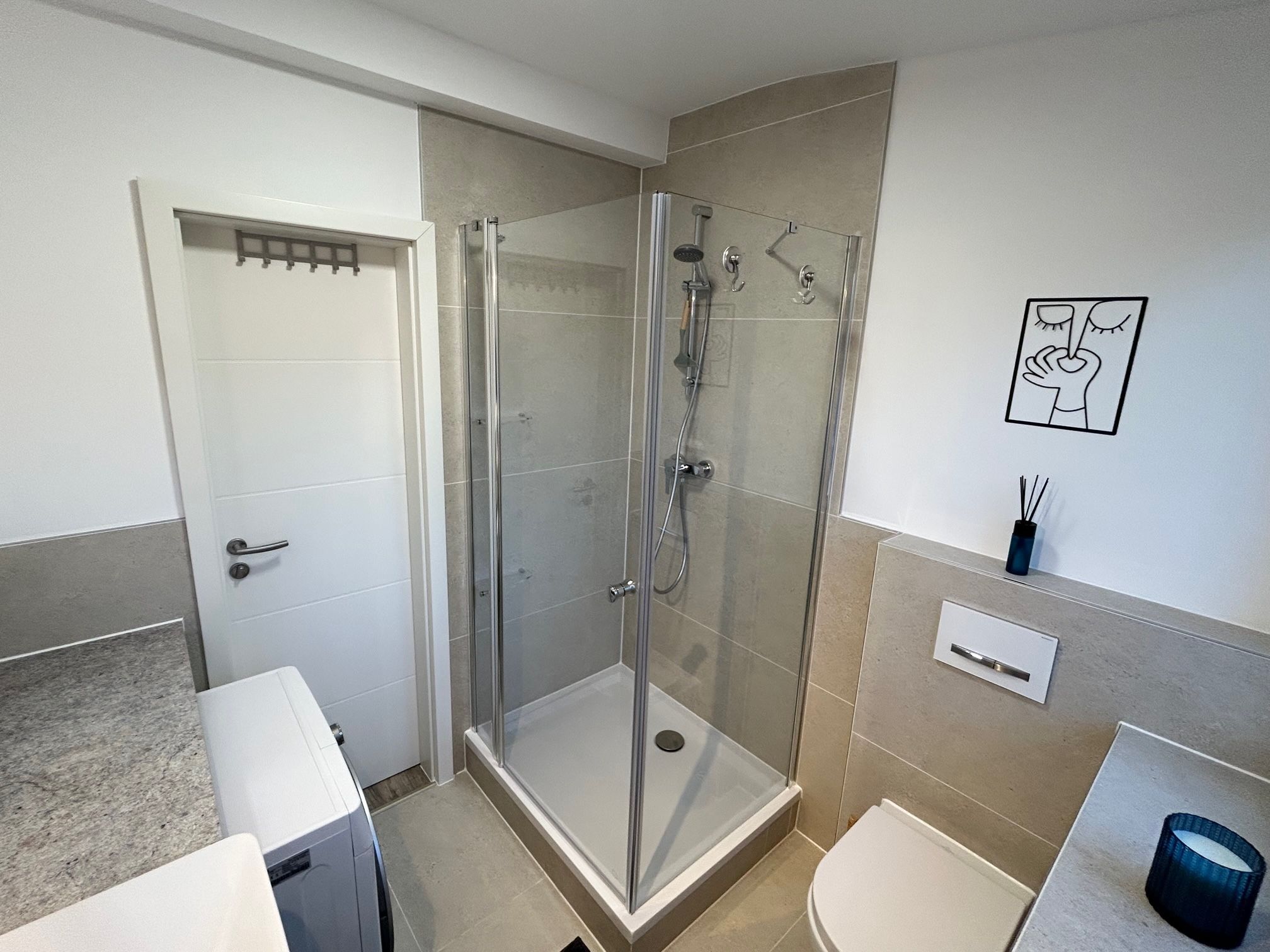Modern & Charming Suite With Big Roof Terrace (Langenhagen) - 11