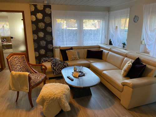 Large apartment by the forest - Gallery - 29