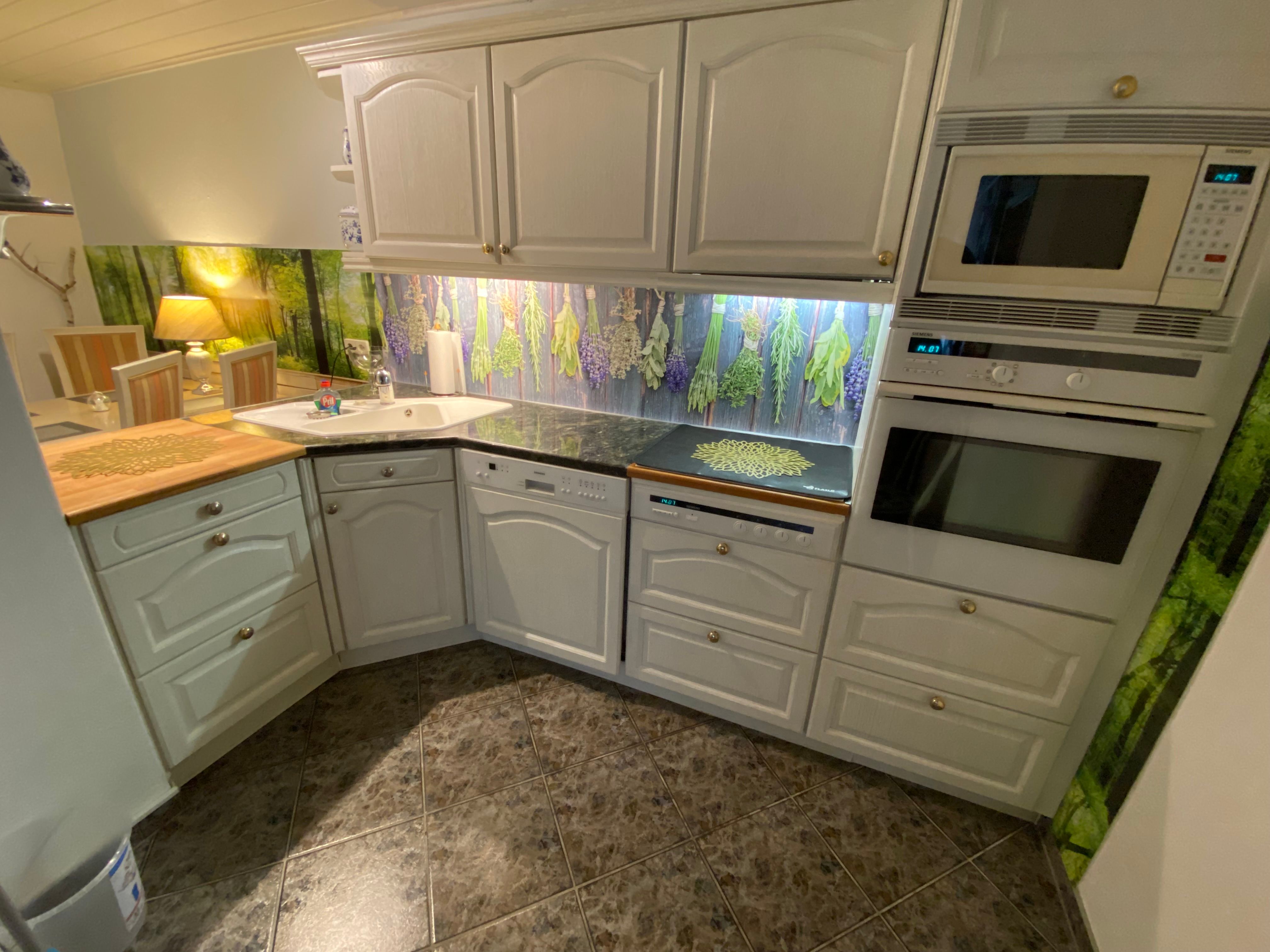 Large Apartment By The Forest - 19