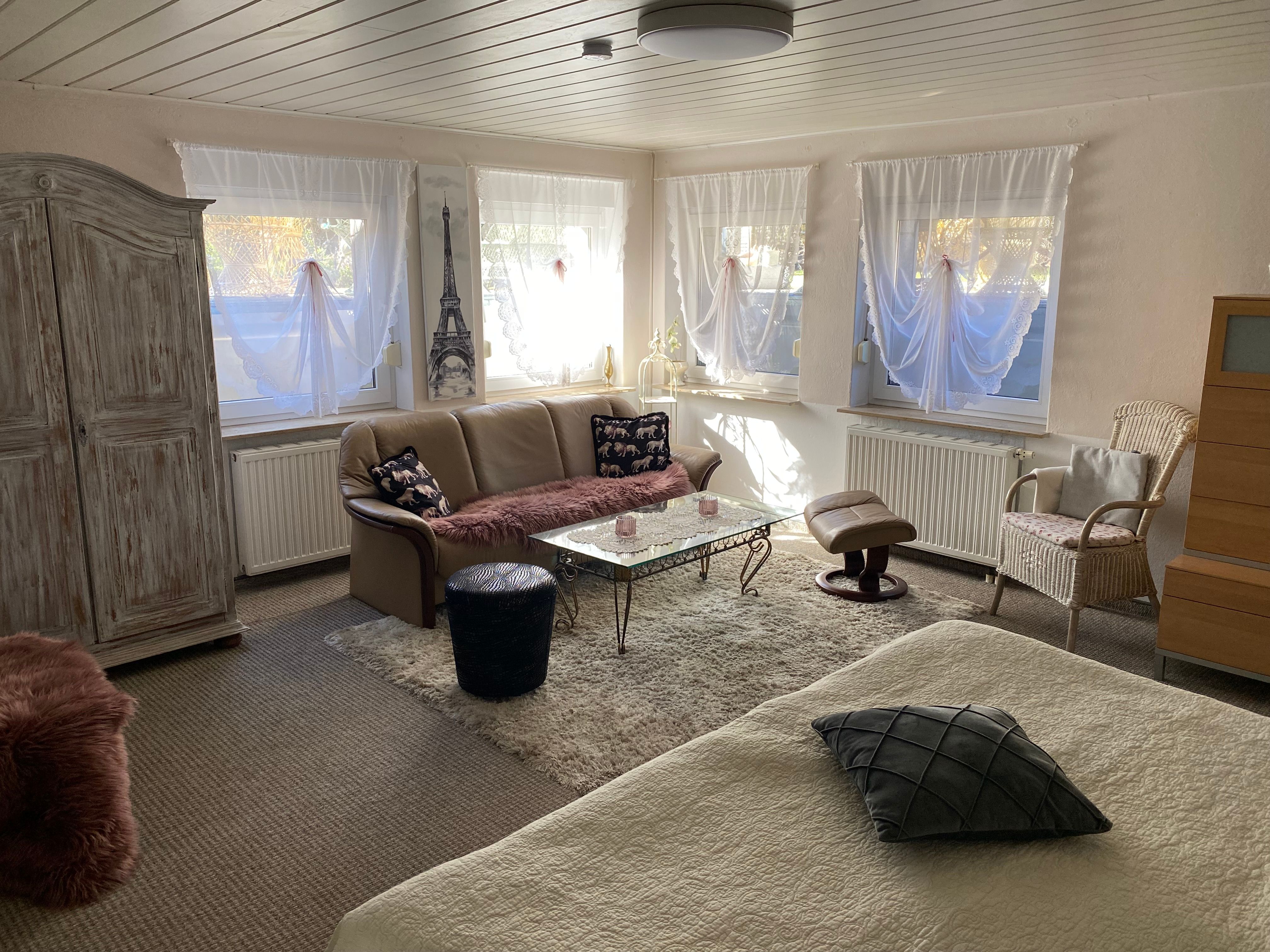 Large Apartment By The Forest - 13