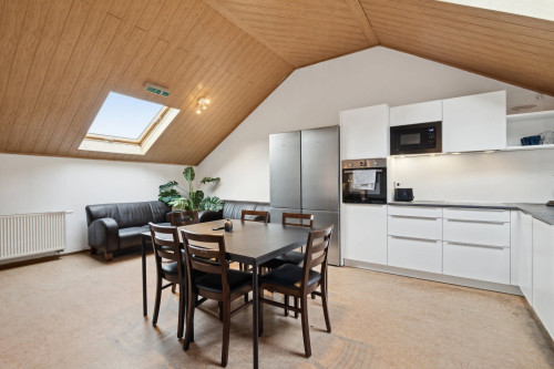 Apartment 4 – Up to 6 Guests