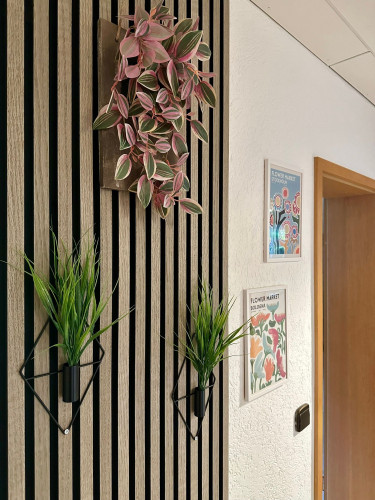 Beautiful apartment with a large garden - Gallery - 24