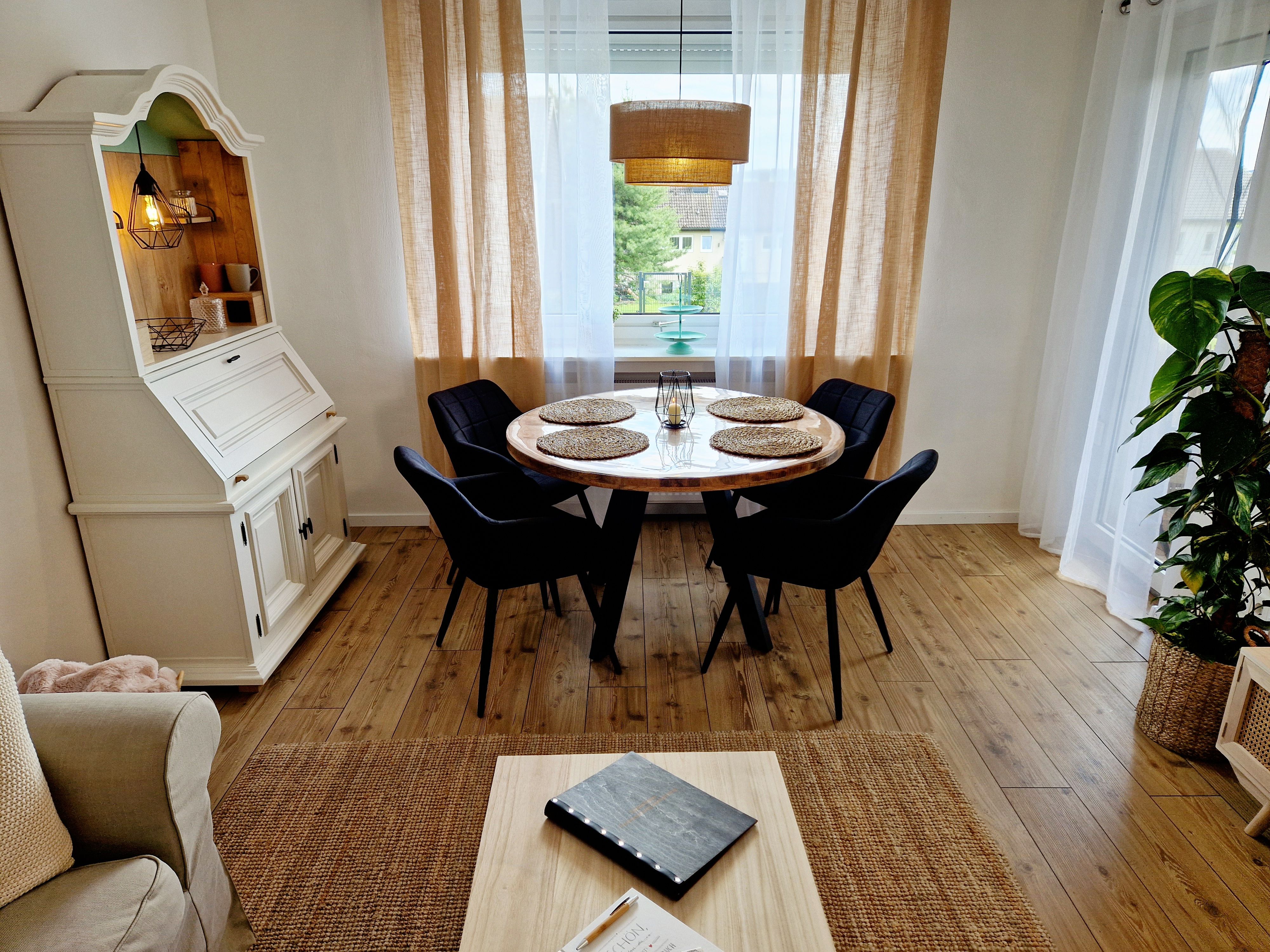 Boho-Style Sonnenhang Holiday Flat With Balcony - 42