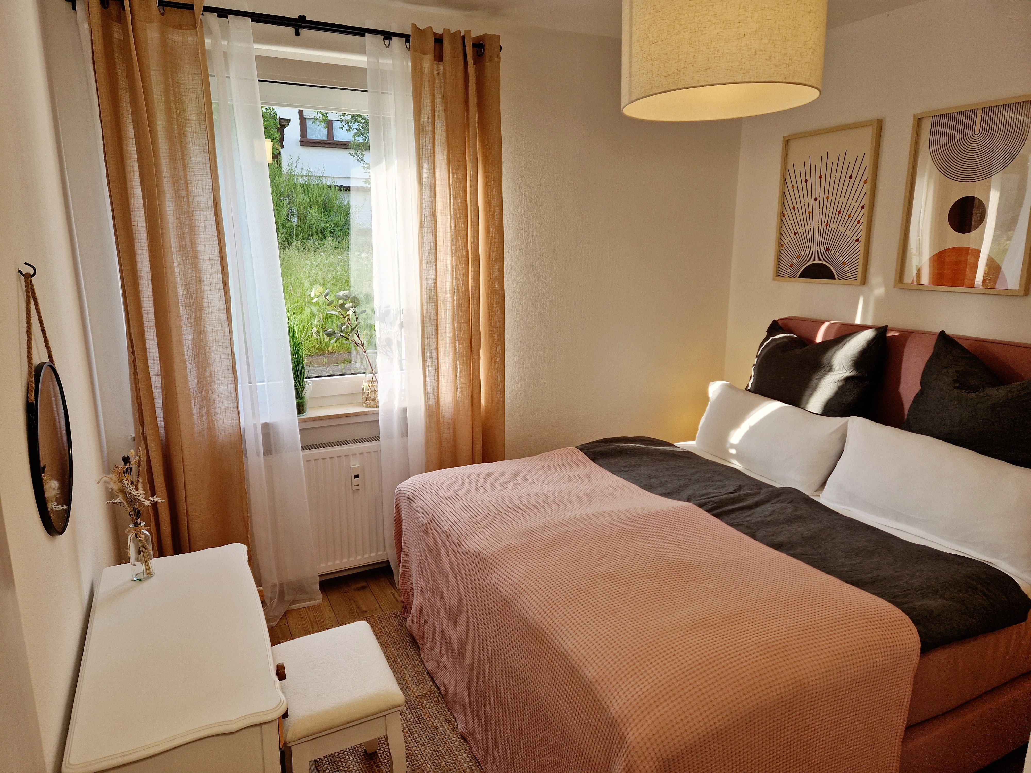 Boho-Style Sonnenhang Holiday Flat With Balcony - 32