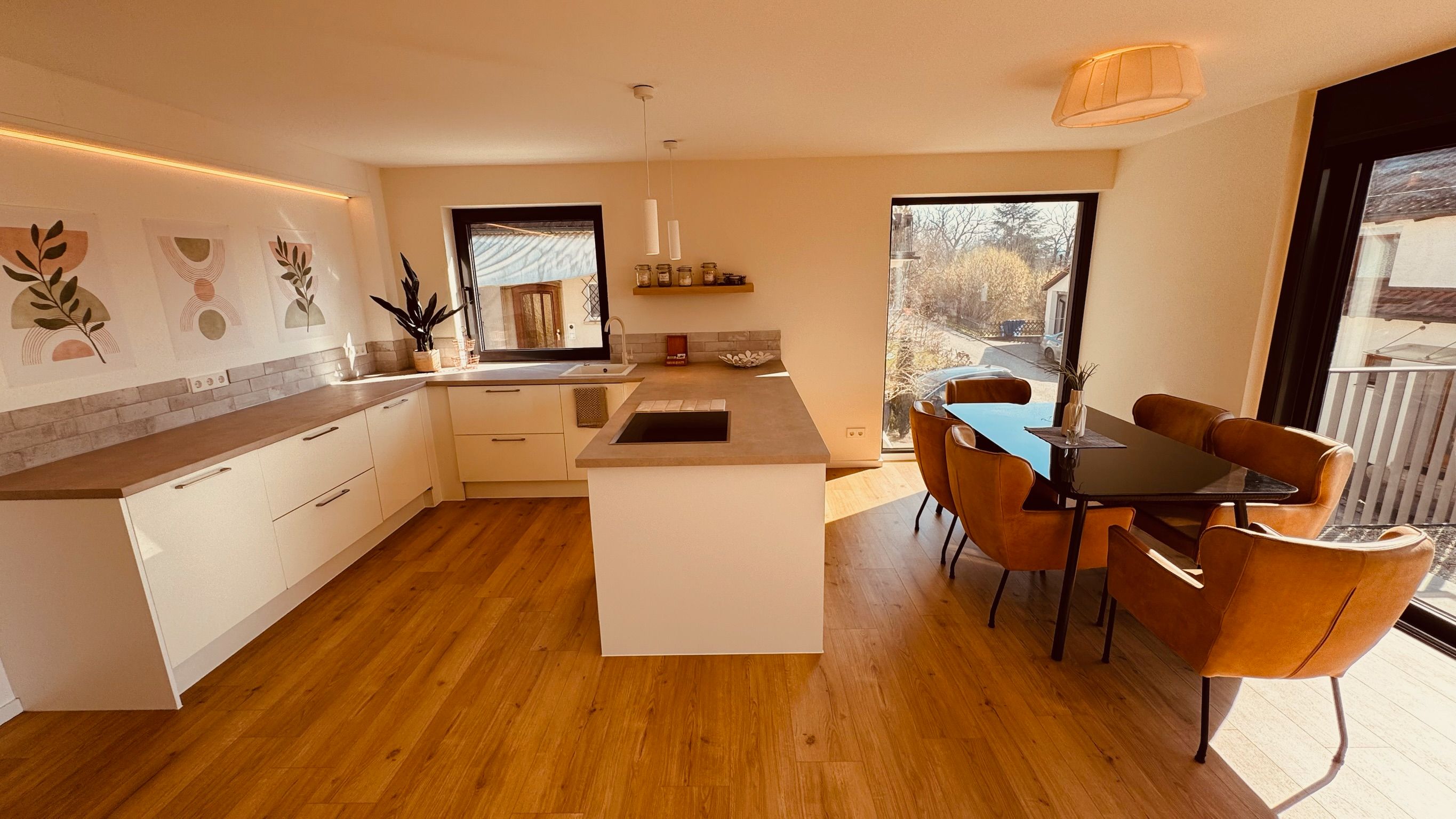 82 M², 3 Rooms · Parking & Balcony · 10 Minutes To Tübingen - 68