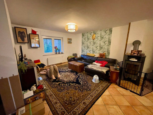 Spacious Furnished Country Home with Office, Garden & ICE Train Access