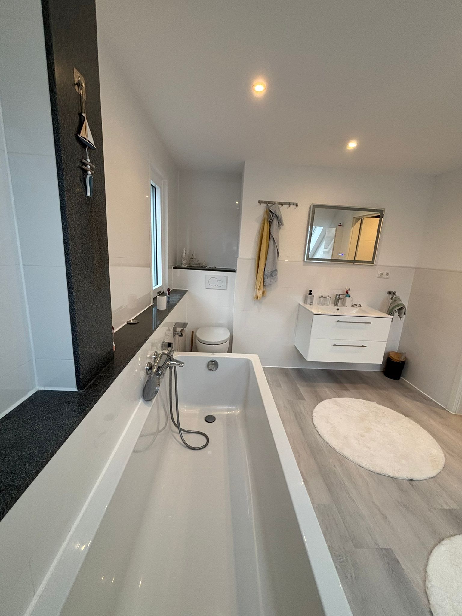 Modernized Half-Timbered House (125 M², 4 Rooms) In Nidderau - €1,200 + €350 NBK - Modernized half-timbered house (125 m², 4 rooms) in Nidderau - €1,200 + €350 NBK - Gallery - 11