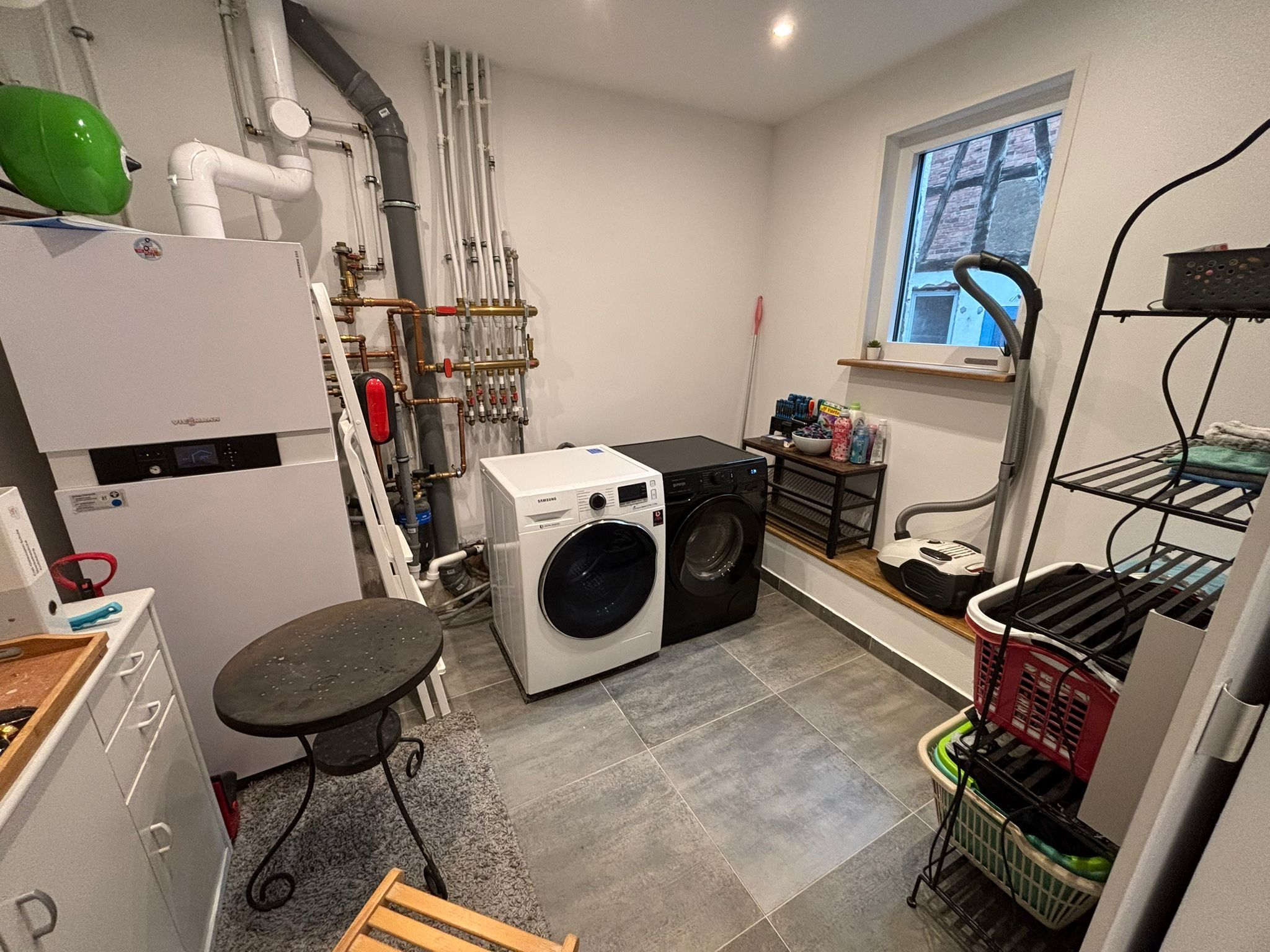 Modernized Half-Timbered House (125 M², 4 Rooms) In Nidderau - €1,200 + €350 NBK - Modernized half-timbered house (125 m², 4 rooms) in Nidderau - €1,200 + €350 NBK - Gallery - 16